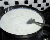 A picture of step 3 of لچھے دار ربڑی.