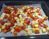 Foto del paso 1 de la receta: Merluza cremosa al horno con verduras asadas