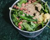 A picture of step 2 of Green Chutney With Amla (Gooseberry) Powder.