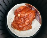 รูปขั้นตอนการทำที่ 2 ของ สเต็กไก่เบญจา Spicy หม้อairfryer