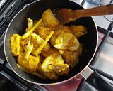 Foto langkah ke 2 dari resep Kare ayam tahu bumbu instan.