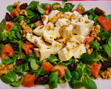 Foto del paso 5 de la receta: Ensalada de canónigos con mozzarella y frutos secos