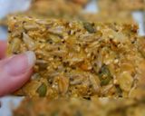 Hình bước làm 2 của món Bánh cracker hạt
