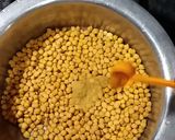 A picture of step 1 of Kathiya Wari Choley.