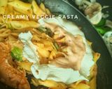 A picture of step 5 of Creamy veggie Pasta.