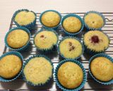 Foto del paso 3 de la receta: Muffins de vainilla con corazón de Frutillas