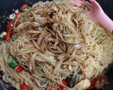 Foto langkah ke 3 dari resep Soun Goreng Kulit Melinjo.