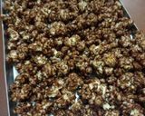 Foto langkah ke 3 dari resep Popcorn caramel.