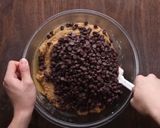 Foto del paso 5 de la receta: Galletas con chispas de chocolate