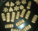 A picture of step 13 of Dates Cookies.