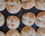 Foto del paso 1 de la receta: Pancitos de cebolla sin sal