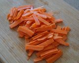 A picture of step 1 of Carrot Gomamiso Kinnpira - Japanese #vegan.