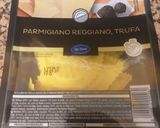 Foto del paso 1 de la receta: Pasta fresca parmigiano reggiano, trufa a la carbonara 😋