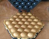 Foto langkah ke 2 dari resep Egg waffle hongkong.