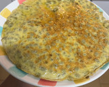 Foto del paso 5 de la receta: Cena rápida e improvisada: tortilla de habitas baby en aceite de oliva