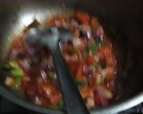 A picture of step 3 of Spicy maggi noodles.