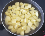 Foto del paso 1 de la receta: Tortilla de patatas, espinacas y zanahoria
