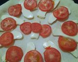 Foto del paso 2 de la receta: Pizza con albahaca