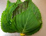 A picture of step 1 of Perilla leaves pickled with soy sauce.