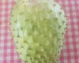 A picture of step 1 of Mastafeli juice or sour sop fruit.
