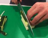 Foto langkah ke 3 dari resep Pasta Zucchini.