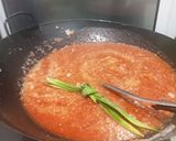 Foto langkah ke 3 dari resep Hintalu Masak Habang Khas Banjar.