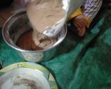 A picture of step 5 of Chocolate dripping cake.