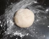 A picture of step 4 of Egg Prawn Roll in kolkata style.