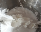 Foto del paso 2 de la receta: Merenguitos de colores