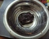 A picture of step 3 of Double Layer Chocolate Peda.