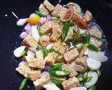 Foto langkah ke 4 dari resep Oseng-oseng Ikan Kemarin.