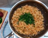 A picture of step 4 of Vegetable Fried Rice.