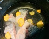 薑絲鱸魚湯的食譜步驟1照片