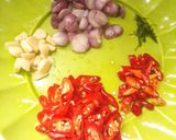 Foto langkah ke 1 dari resep Balado Ikan Asin.