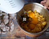 Foto langkah ke 5 dari resep Banana Churos Versi 2 ala Rianti Kitchen.