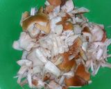A picture of step 1 of Vegetable mushroom#4weekschallenge.