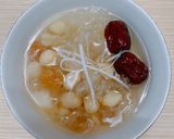 A picture of step 7 of Snow Fungus, Red Date, Lotus Seed, Longan, and Rock Sugar Sweet Soup.