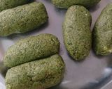 A picture of step 5 of Hare bhare paneer kababs/rolls.