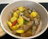 Hình bước làm 2 của món Chả Cá Kho Thơm
