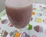 A picture of step 2 of Apple and pomegranate juice.
