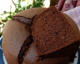 Foto langkah ke 8 dari resep Chocolate Chiffon Cake.