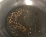 A picture of step 1 of Kanda Batata Pohe.
