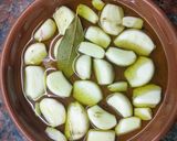 Foto del paso 1 de la receta: Ajos confitados