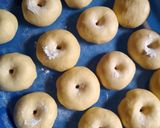 Foto langkah ke 4 dari resep Donat Super Lembut.