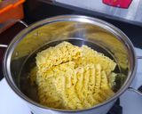Foto langkah ke 1 dari resep Snack Mie Kriuk Krenyes⭐.