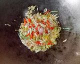 Foto langkah ke 4 dari resep Oseng Umbut Jua Bawang Pruruk.