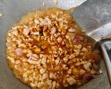 Foto langkah ke 3 dari resep Ayam Cincang Kecap Isian Bakpao.