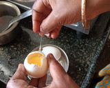 செட்டிநாடு முட்டை புளிக்குழம்பு (Muttai pulikulambu recipe in tamil) ரெசிபி ஸ்டேப் 12 புகைப்படம்