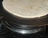 A picture of step 2 of Papad Parantha.