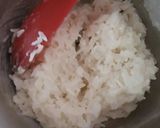Foto langkah ke 3 dari resep Lemper isi srondeng.